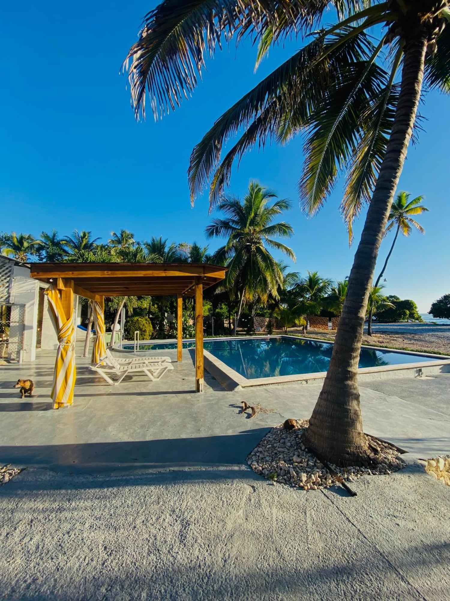 Hotel Al Mare Barahona ภายนอก รูปภาพ
