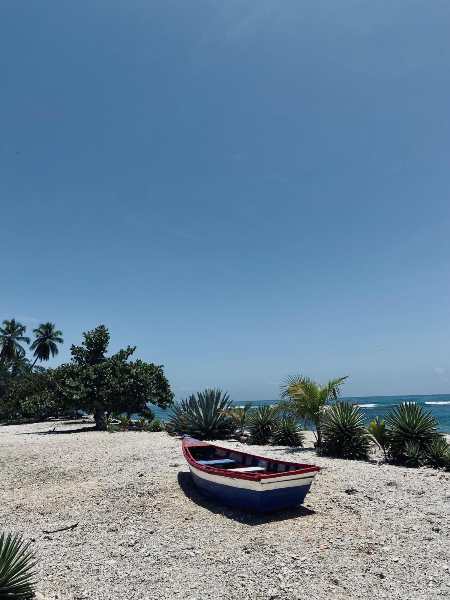 Hotel Al Mare Barahona ภายนอก รูปภาพ