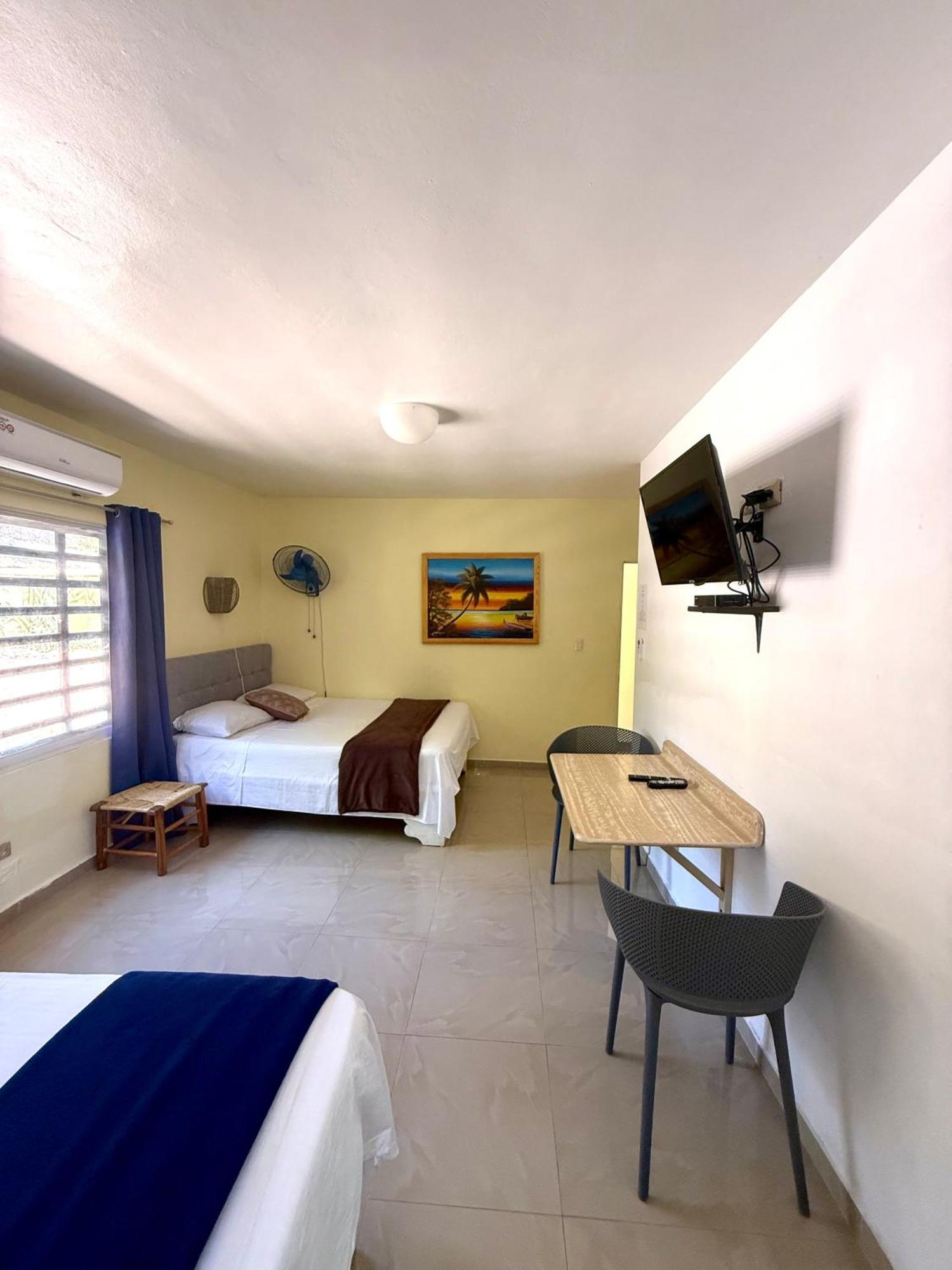 Hotel Al Mare Barahona ภายนอก รูปภาพ