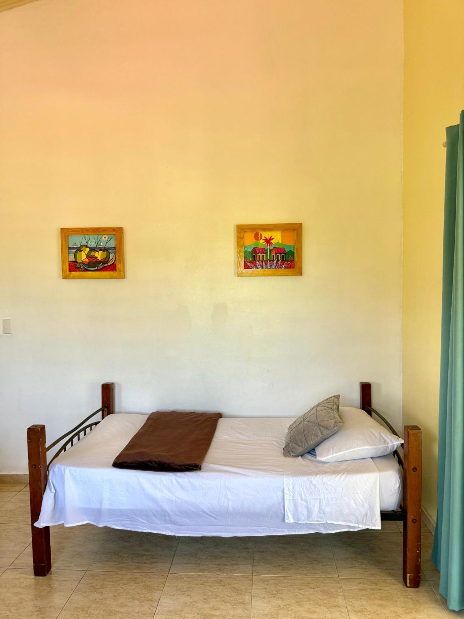 Hotel Al Mare Barahona ภายนอก รูปภาพ