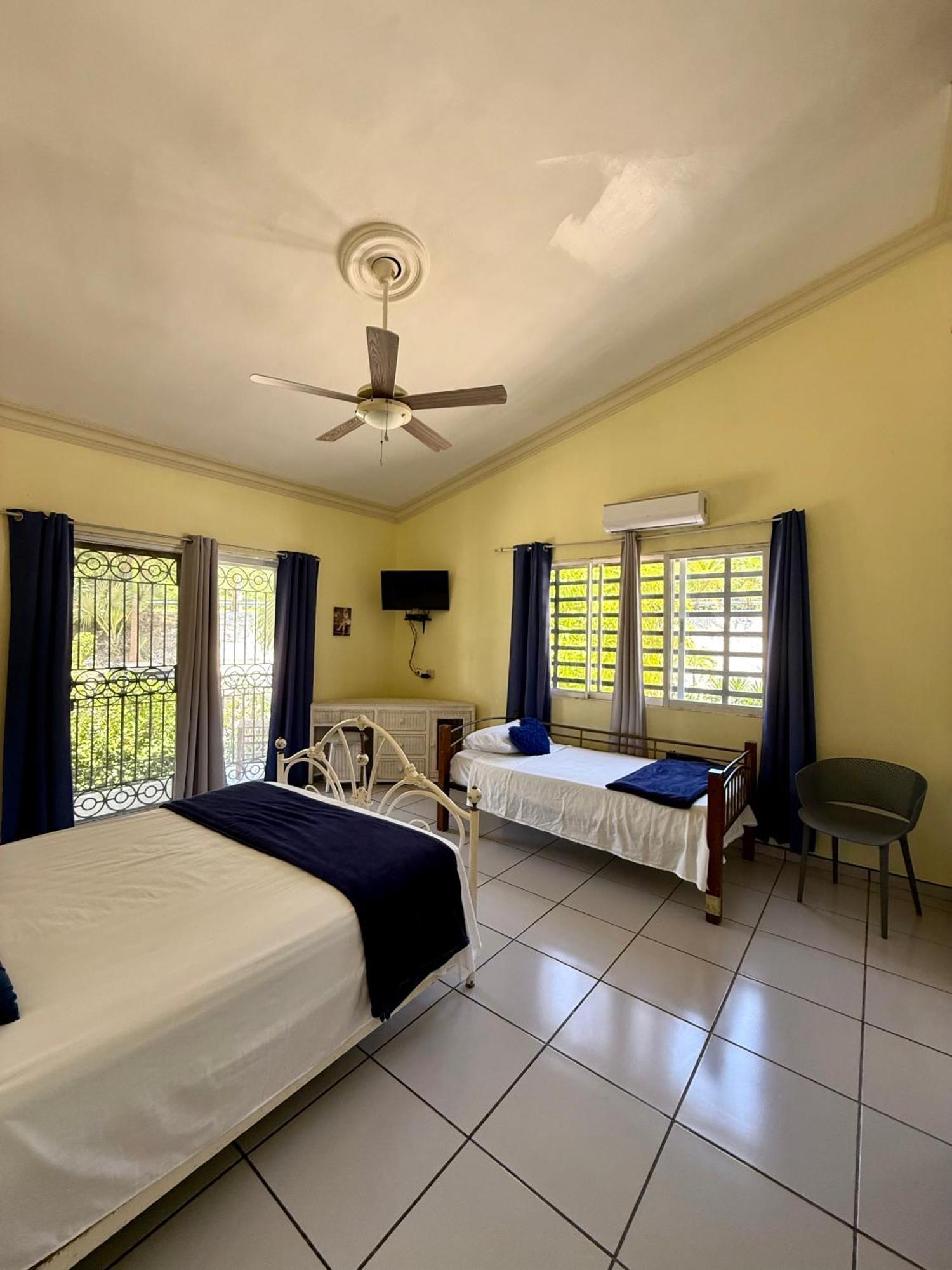 Hotel Al Mare Barahona ภายนอก รูปภาพ