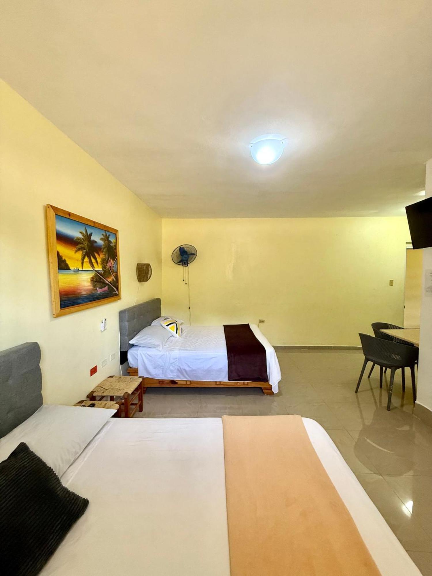 Hotel Al Mare Barahona ภายนอก รูปภาพ